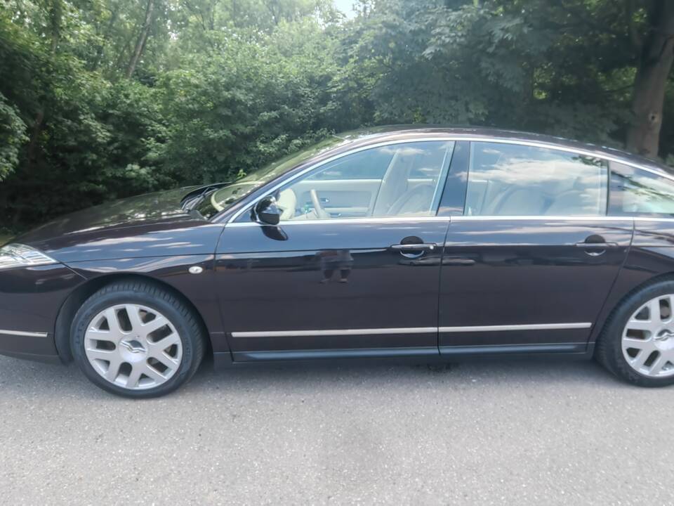 Image 1/4 of Citroën C6 3.0 V6 (2006)