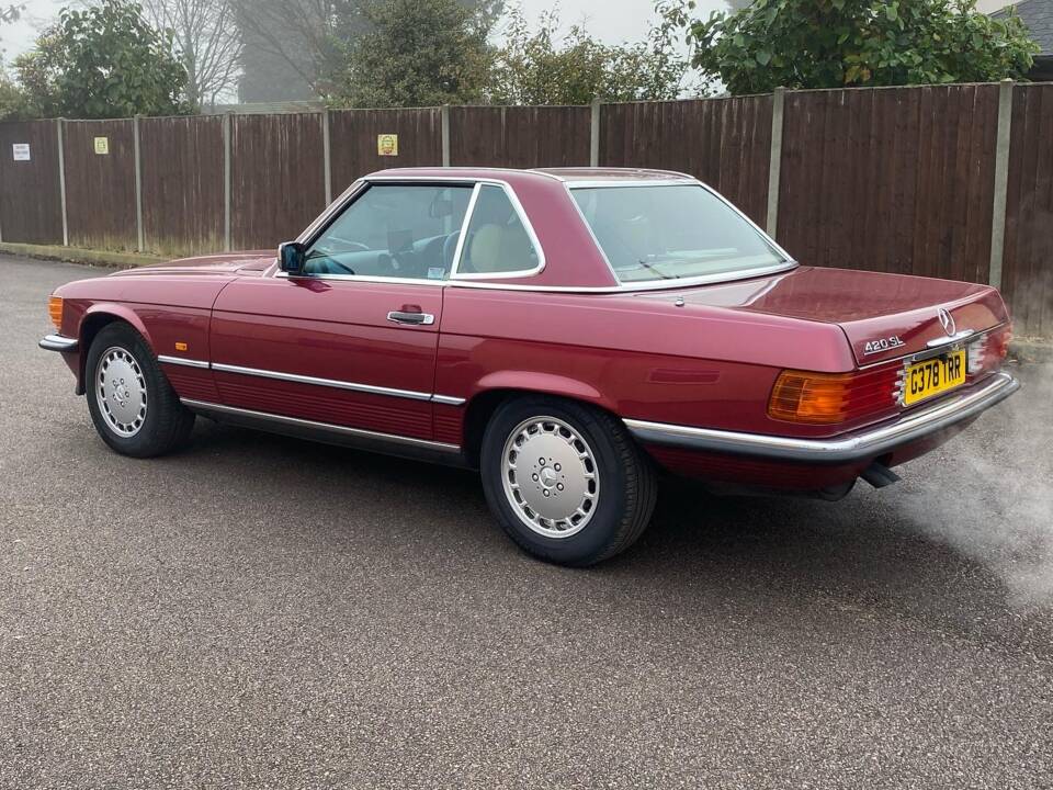 Image 7/8 of Mercedes-Benz 420 SL (1989)