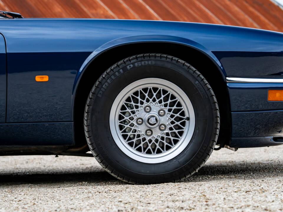 Image 38/38 of Jaguar XJS 4.0 (1995)