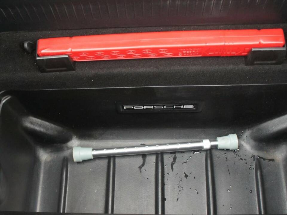 Image 81/99 of Porsche Boxster S (2005)