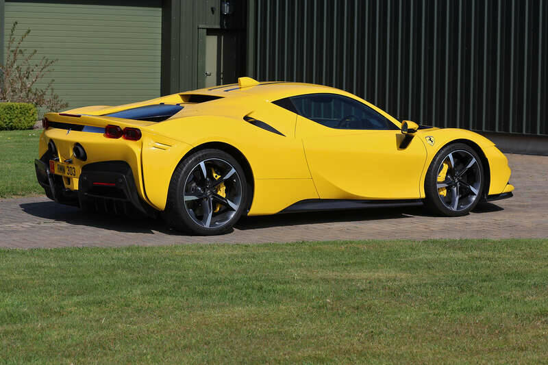 Bild 13/44 von Ferrari SF90 Stradale (2021)