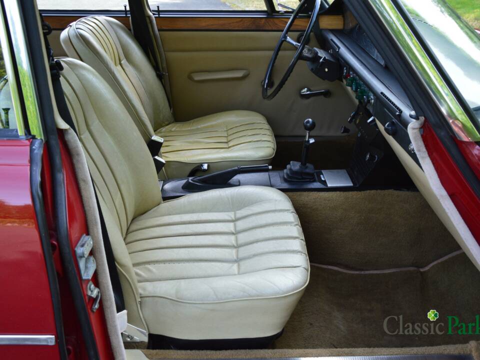 Image 22/50 of Rover 2000 TC (1976)