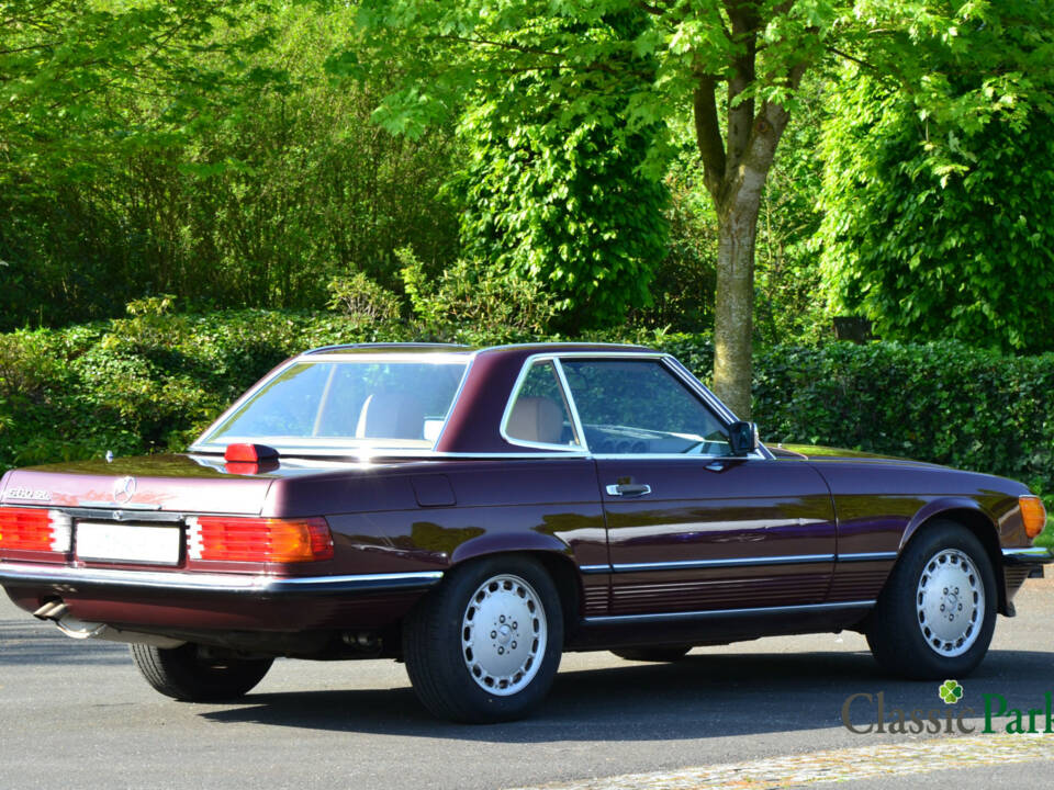 Image 29/50 of Mercedes-Benz 560 SL (1987)