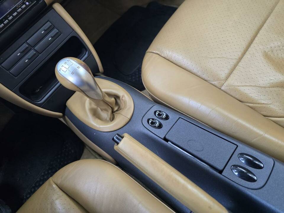 Afbeelding 13/43 van Porsche 911 Carrera (1999)