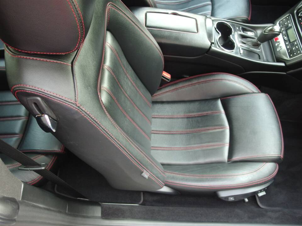 Afbeelding 68/100 van Maserati GranTurismo S (2010)