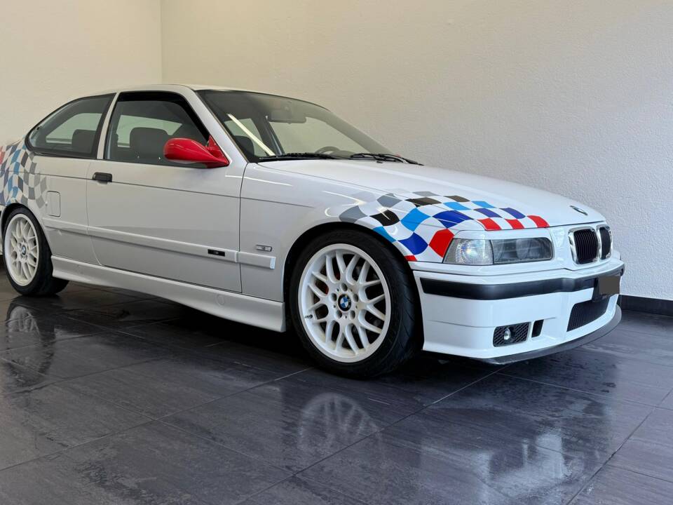 Bild 1/22 von BMW 318ti Compact (1997)