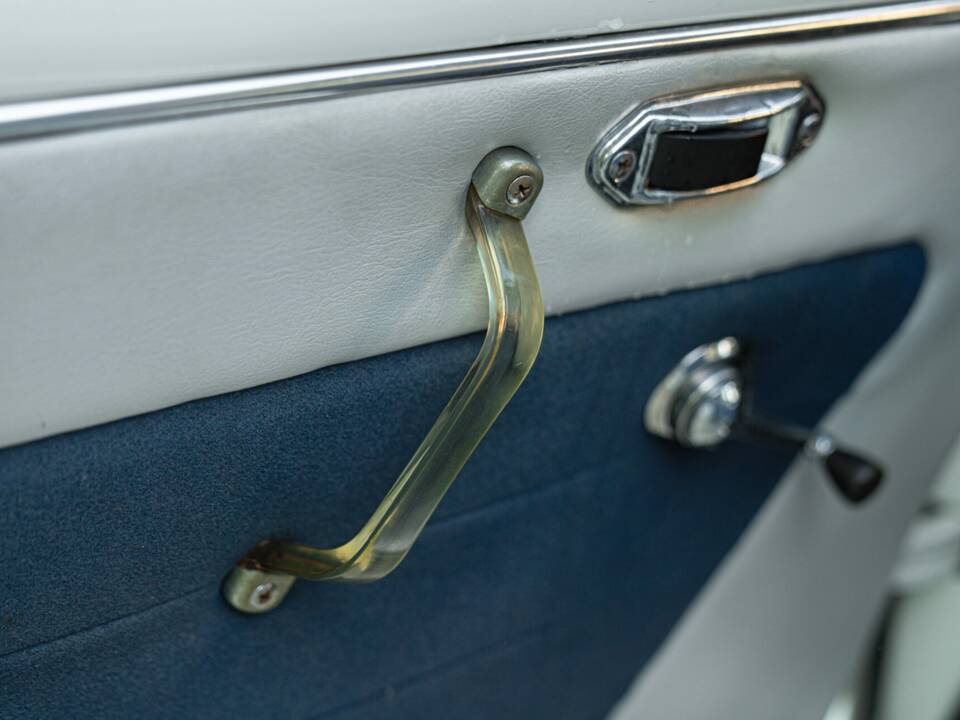 Image 38/50 of Lancia Fulvia 1.3 S (1960)
