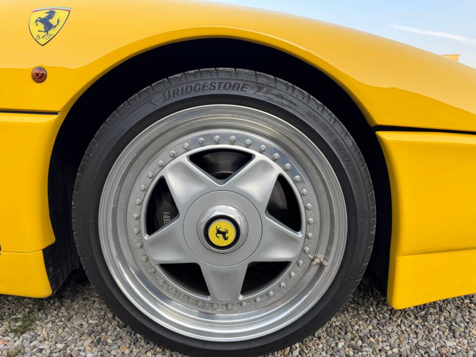 Bild 58/82 von Ferrari 348 TS (1990)