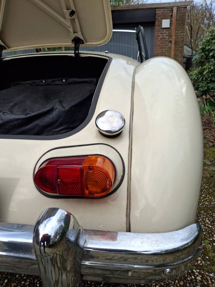 Image 18/22 de MG MGA 1600 (1962)