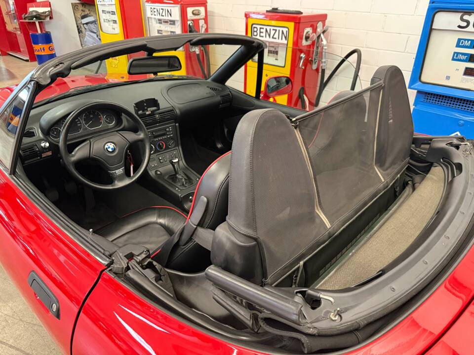 Bild 17/18 von BMW Z3 Roadster 1,8 (1997)