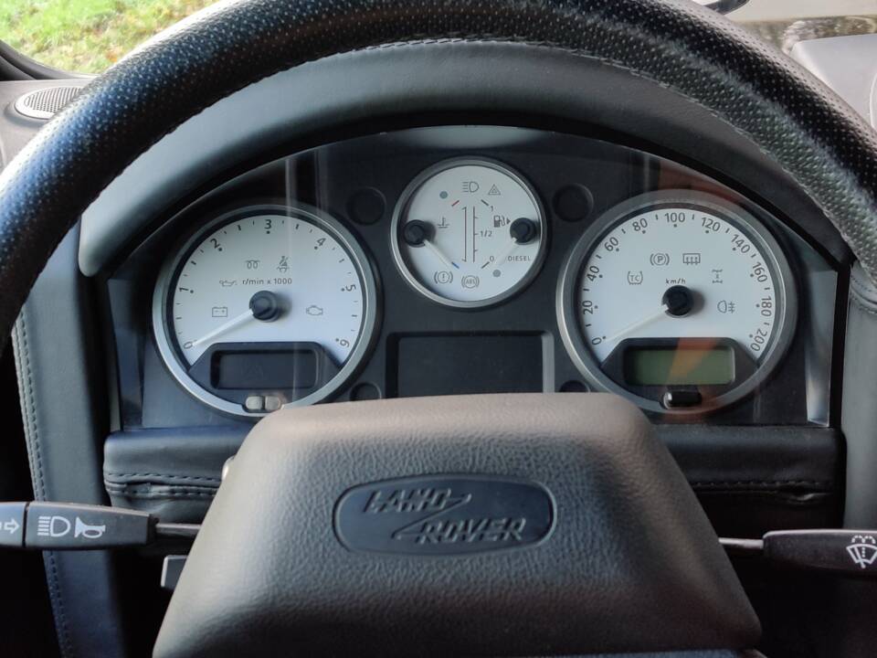 Image 8/16 de Land Rover Defender 90 (2010)