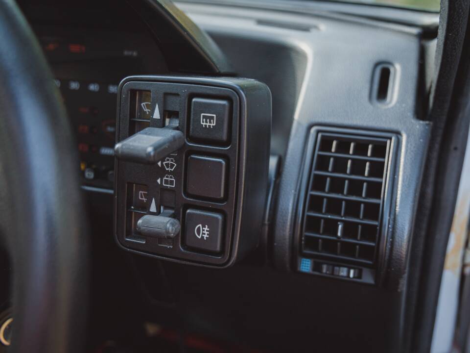 Image 32/42 of FIAT Uno Turbo i.e. (1987)