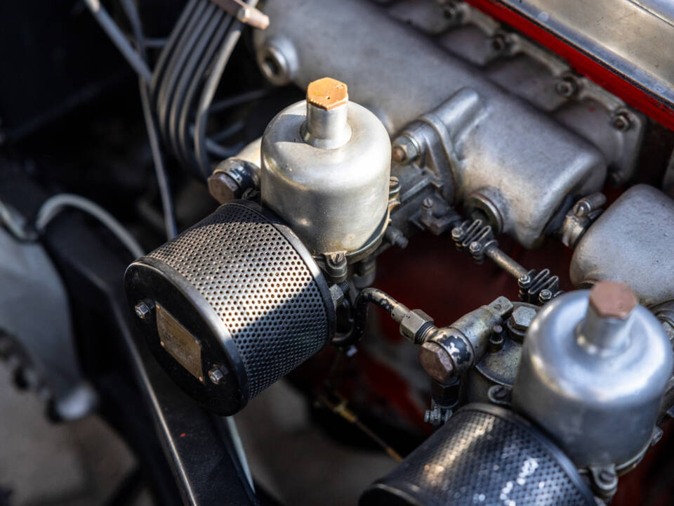 Image 49/50 of Aston Martin DB 2&#x2F;4 Mk I Vantage Convertible (1953)