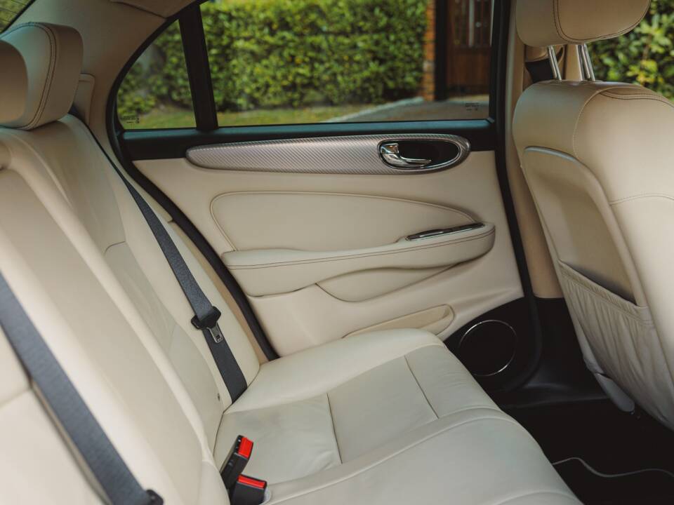 Bild 12/47 von Jaguar XJR (2006)