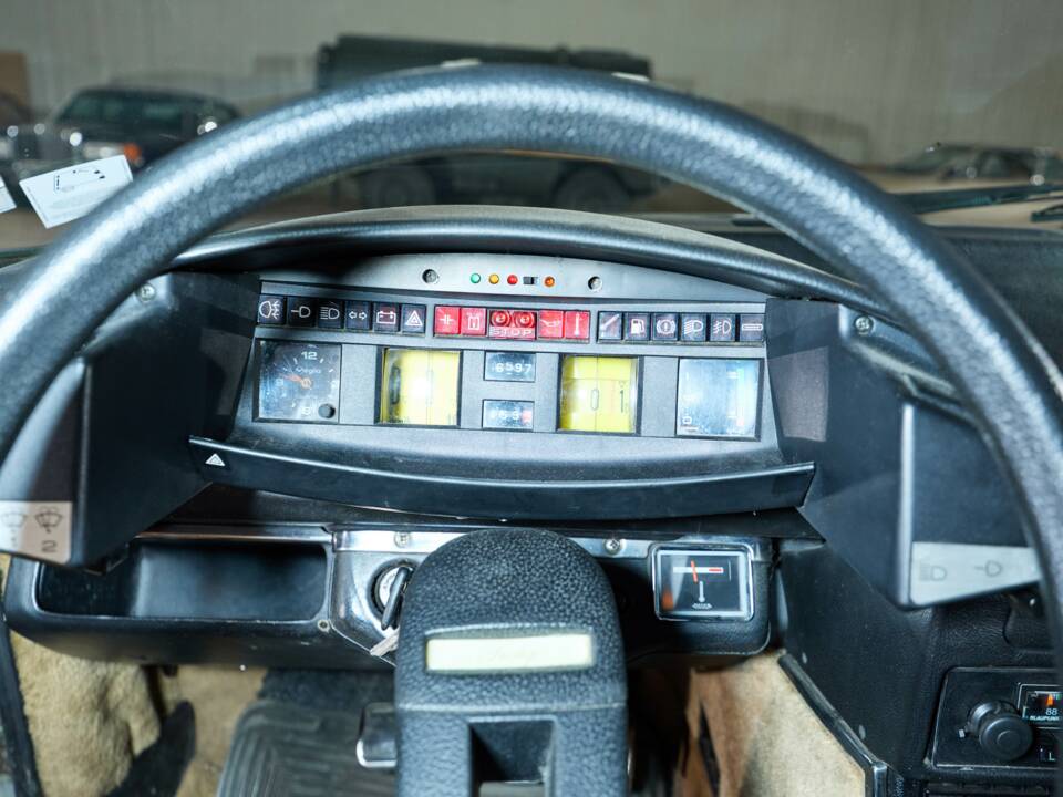 Afbeelding 27/47 van Citroën CX Prestige injection (1982)