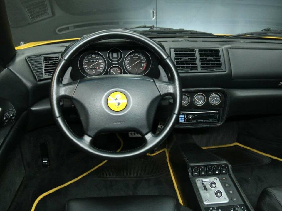 Bild 13/30 von Ferrari F 355 Spider (1998)