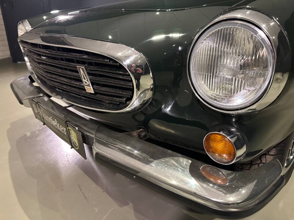 Image 10/68 of Volvo 1800 E (1971)