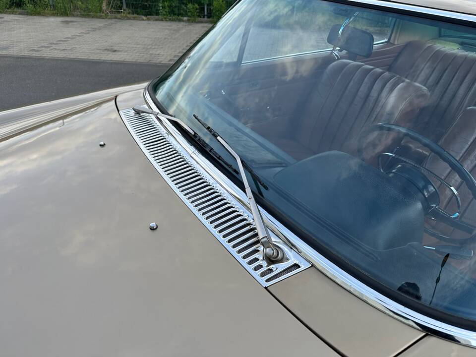 Bild 15/27 von Mercedes-Benz 250 CE (1970)