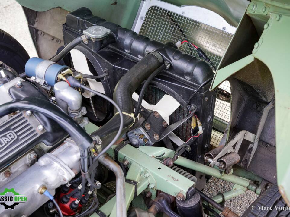 Image 18/60 de Jaguar E-Type (1969)