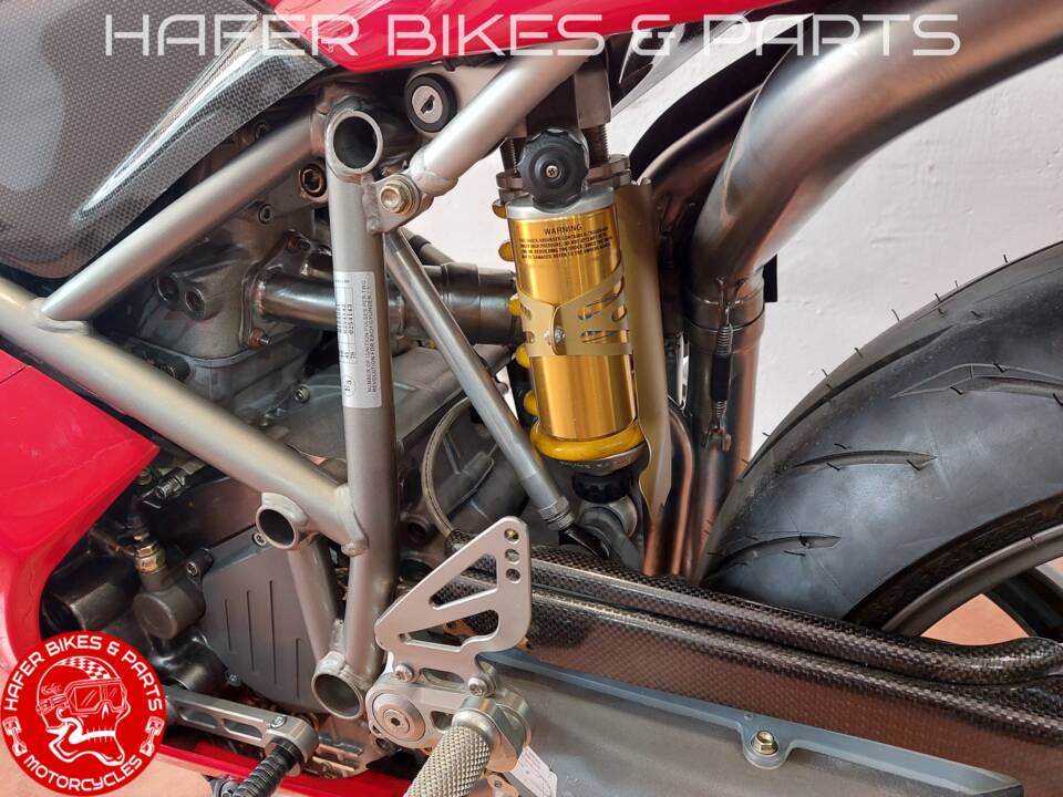 Imagen 30/33 de Ducati DUMMY (2000)