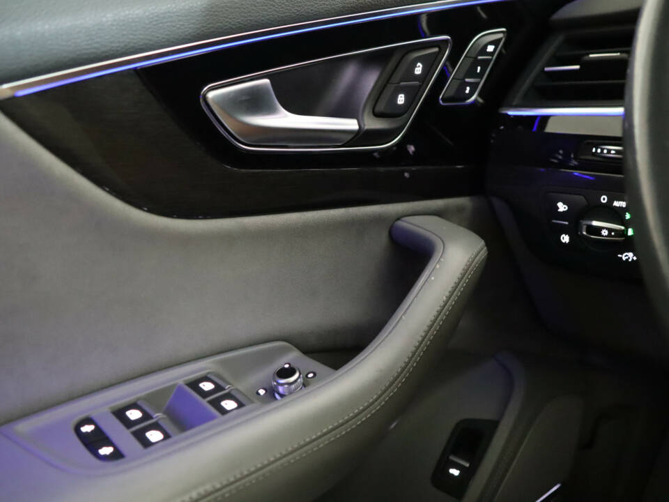 Image 26/50 of Audi Q7 3.0 TFSI (2017)