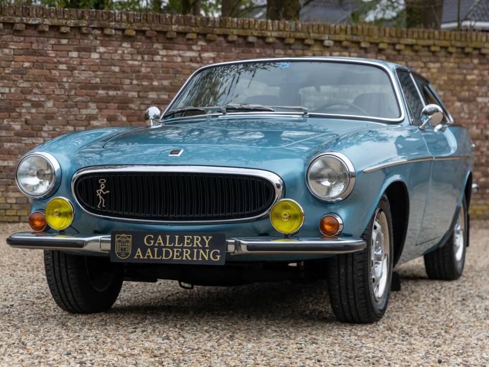 Image 30/50 of Volvo 1800 ES (1972)
