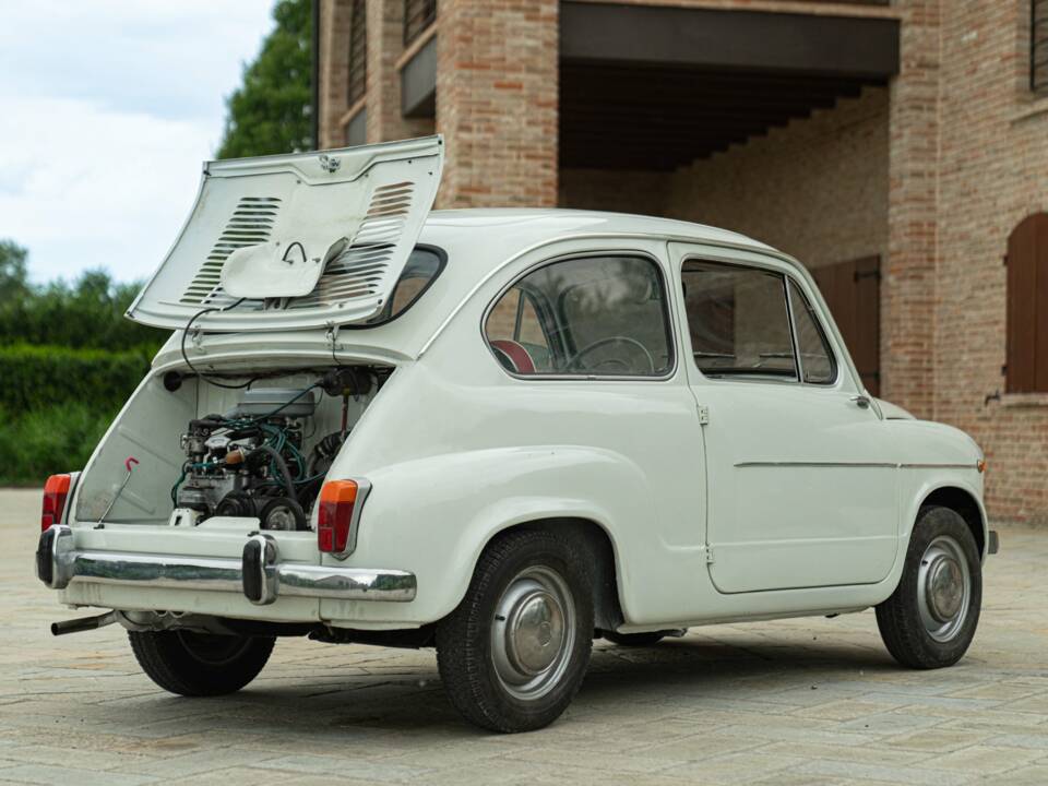 Immagine 42/50 di Giannini Fiat 750 (1963)