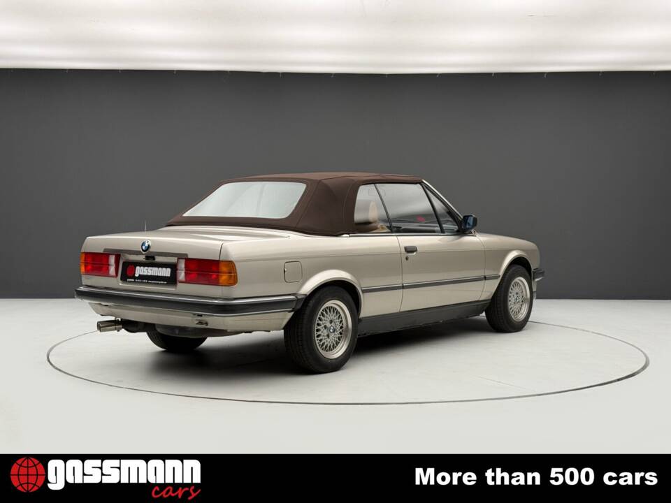 Bild 10/15 von BMW 320i (1990)