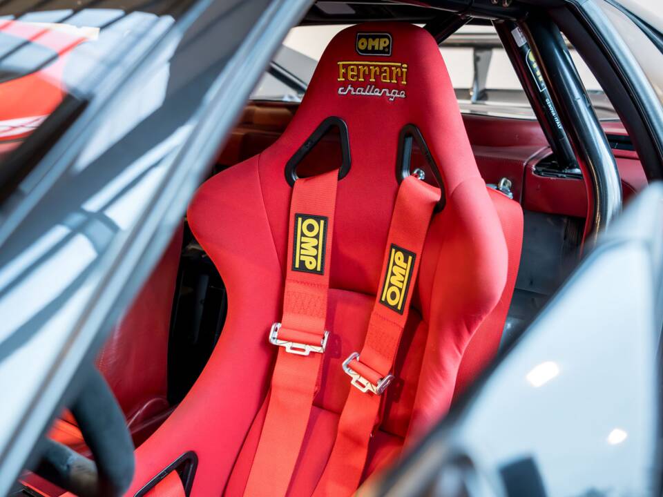 Image 22/35 de Ferrari F 355 Challenge (1995)