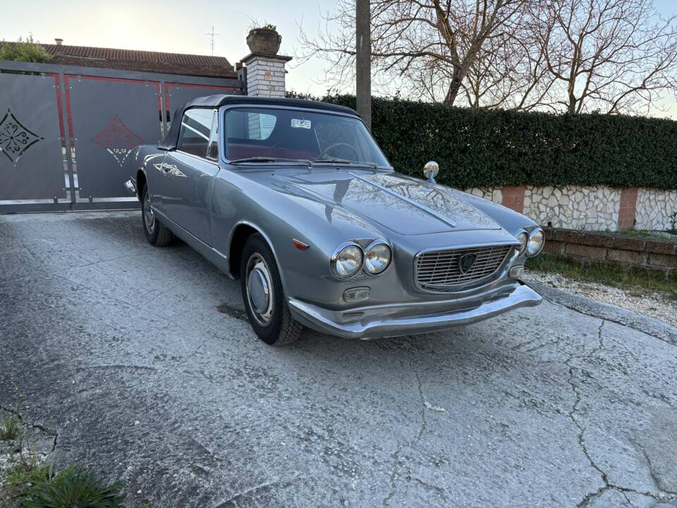 Image 8/25 of Lancia Flavia (Vignale) (1962)