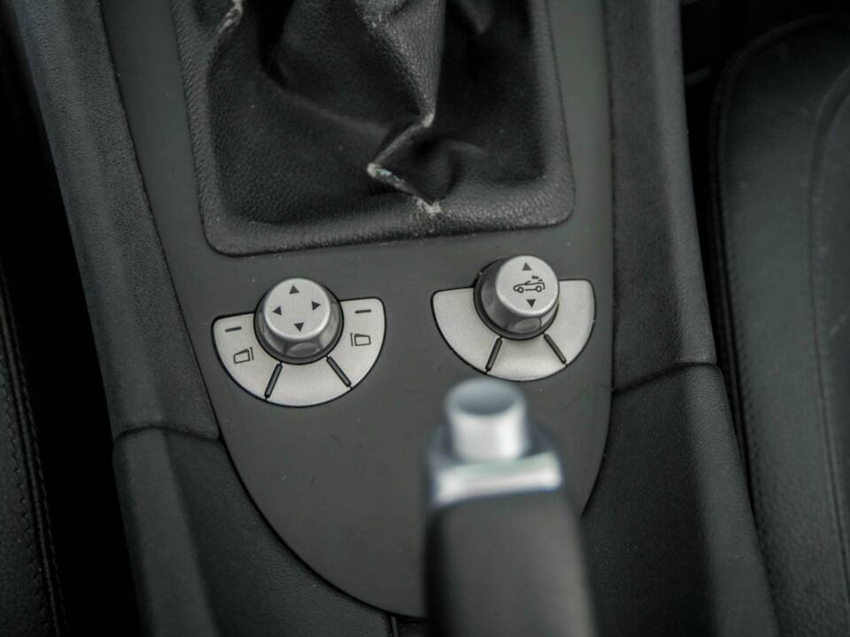 Immagine 36/50 di Mercedes-Benz SLK 200 Kompressor (2004)