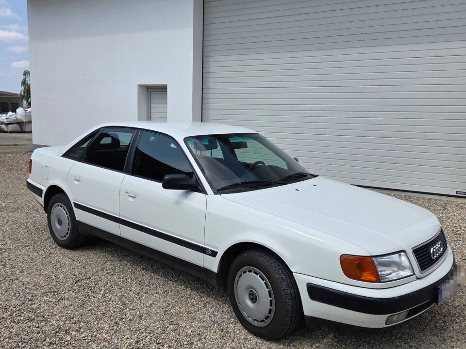 Image 6/14 of Audi 100 - 2.3E (1993)