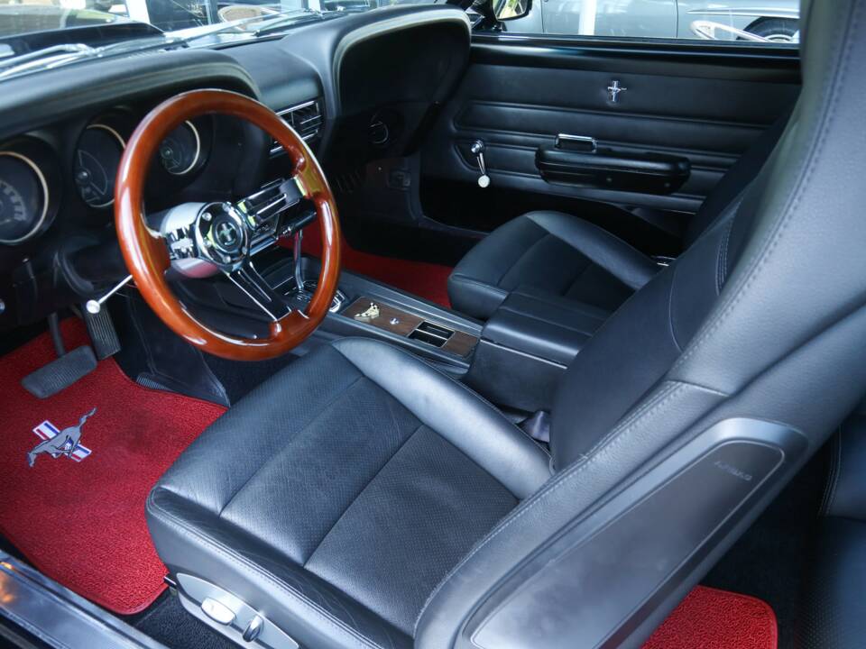 Image 29/50 of Ford Mustang 302 (1969)