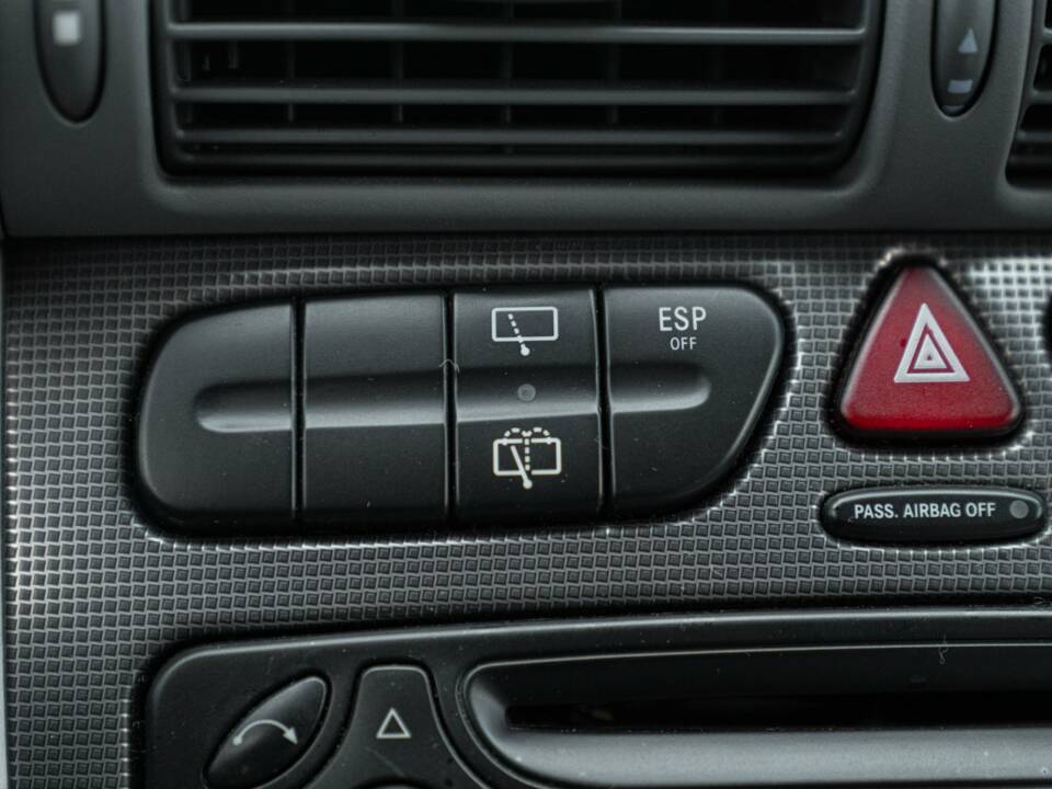 Immagine 41/50 di Mercedes-Benz C 220 CDI T (2003)