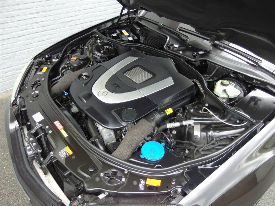 Afbeelding 91/100 van Mercedes-Benz S 500 L (2006)