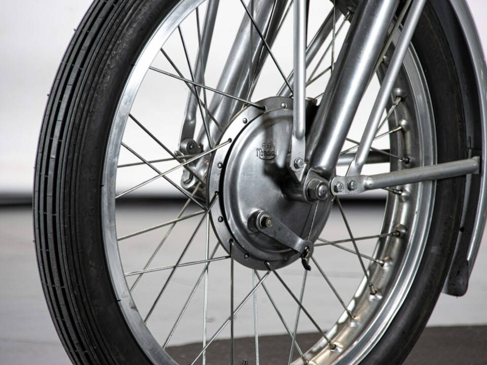 Image 40/50 de Mondial DUMMY (1954)