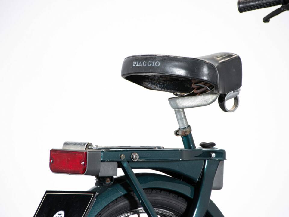 Image 22/44 of Piaggio Ciao (1987)