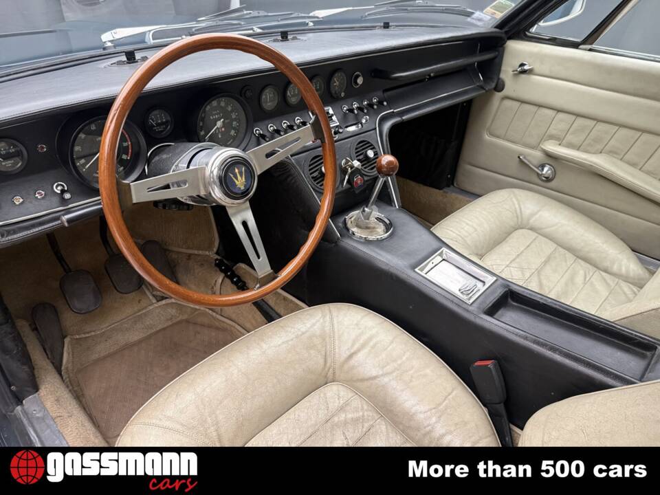 Image 11/15 of Maserati Ghibli (1968)