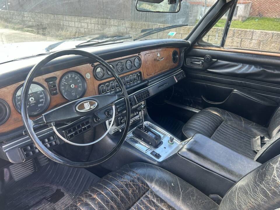 Bild 2/8 von Jaguar XJ 6 2.8 (1972)