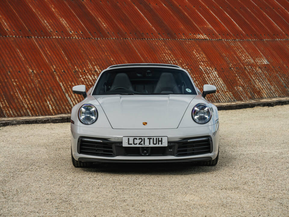 Imagen 10/33 de Porsche 911 Targa 4S (2021)