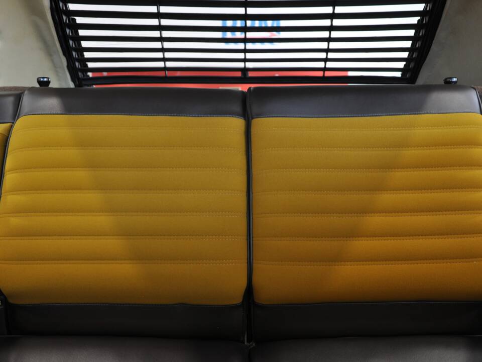 Image 23/37 of Lancia Beta HPE 1600 (1975)