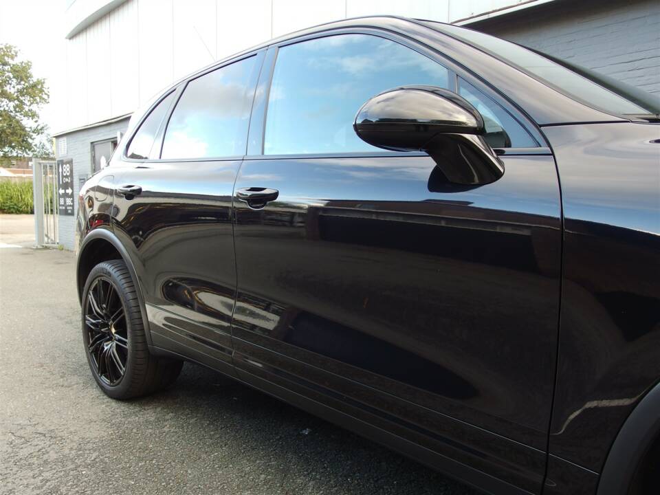 Imagen 25/97 de Porsche Cayenne Turbo (2011)