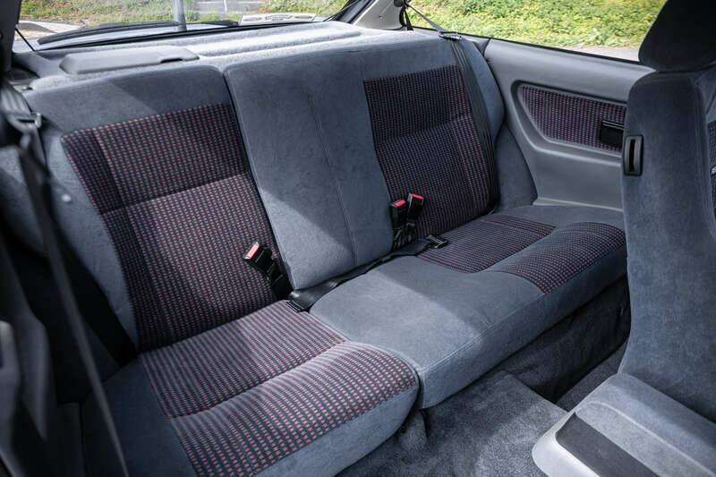 Image 16/46 of Ford Sierra RS Cosworth (1987)