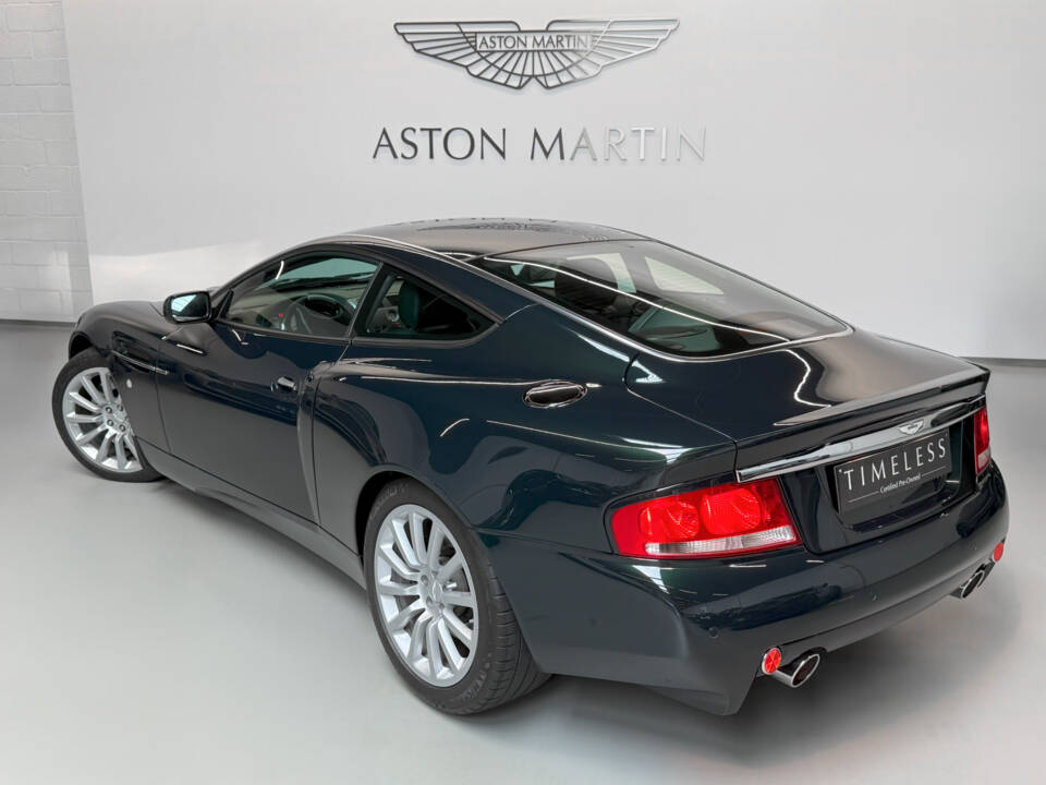 Image 16/43 of Aston Martin V12 Vanquish (2003)