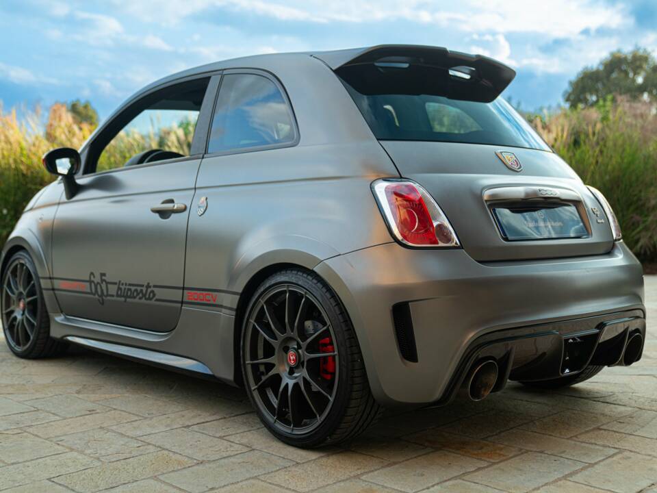 Bild 6/50 von Abarth 695 Biposto (2016)