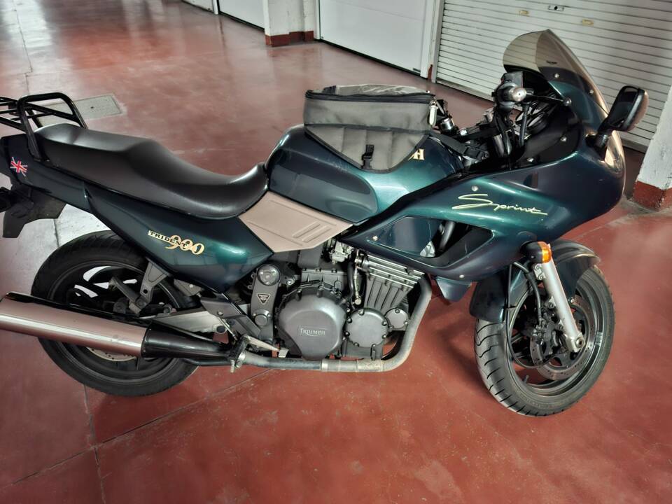 Image 3/20 of Triumph DUMMY (1993)