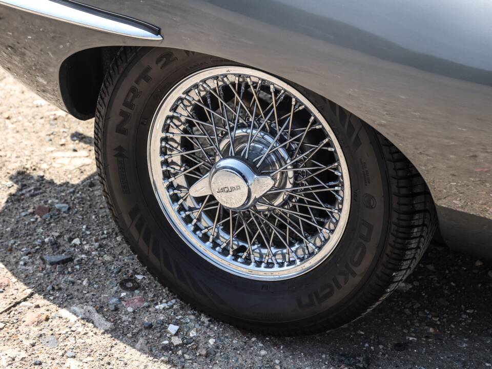 Bild 8/44 von Jaguar E-Type 4.2 (1964)