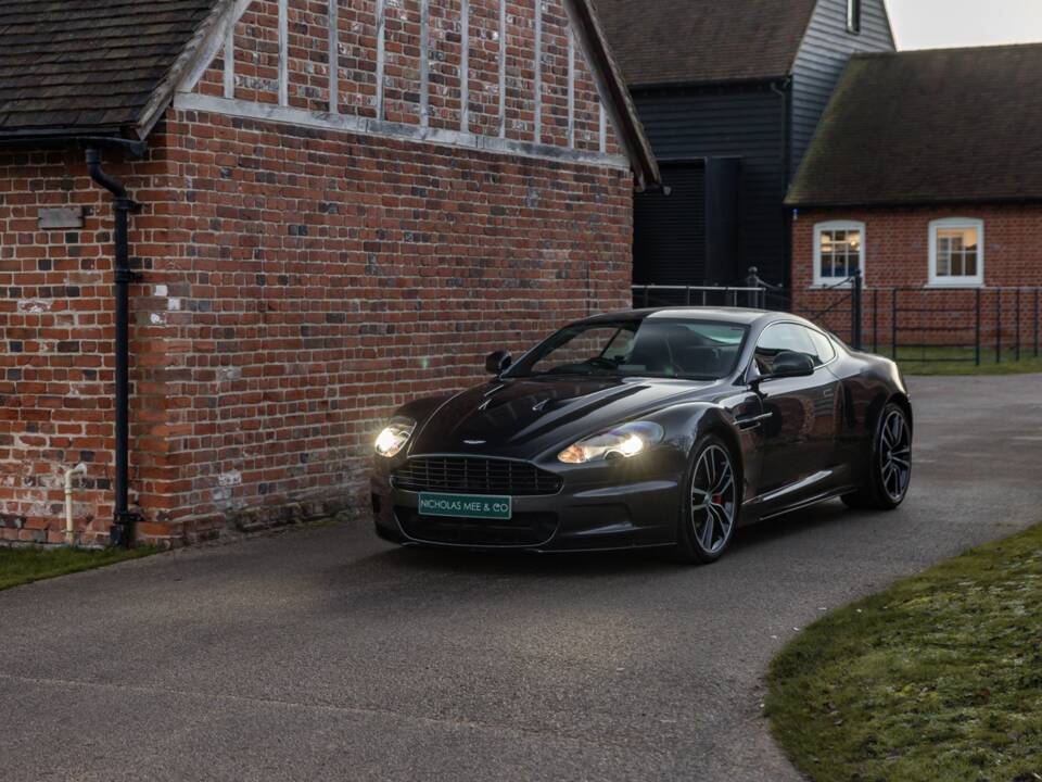 Afbeelding 23/69 van Aston Martin DBS (2012)