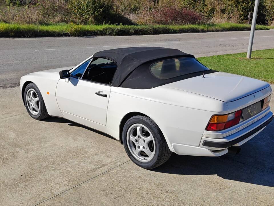 Immagine 13/49 di Porsche 944 S2 (1991)