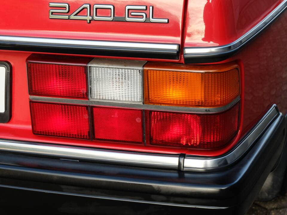 Image 47/75 de Volvo 240 (1986)